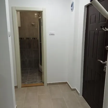 Ana Apartment